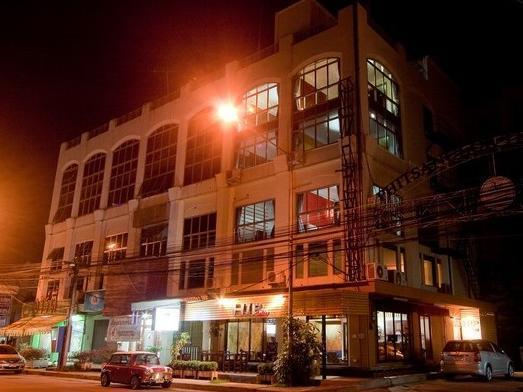 Hip Inn Coffee Phitsanulok Exterior foto